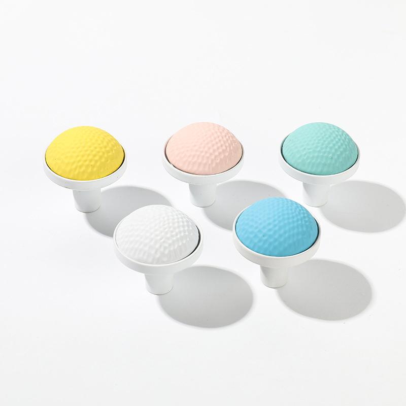 

1pc wardrobe drawer cupboard door handle zinc alloy nano honeycomb small steamed bread multi-color cross-border factory handle. синій