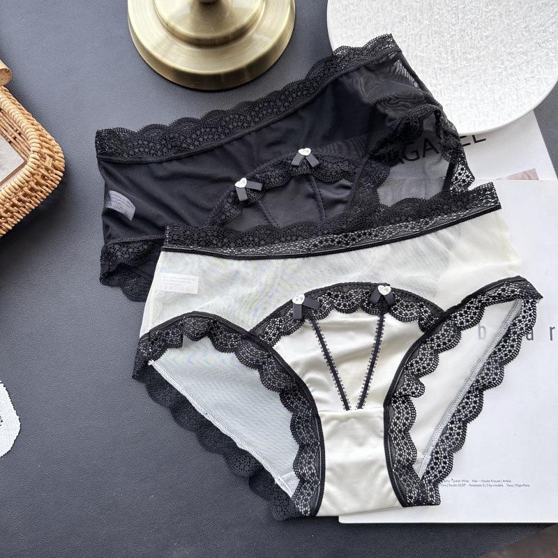 

Жіночі Весняно-Літні Сексуальні Сітчасті Трусики з Мереживом по Краю з Комфортного Крижаного Шовку з Низькою Посадкою One Size бежевий