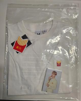 BTS McDonald's Camiseta Branca M + Fotocarteira Jimin
