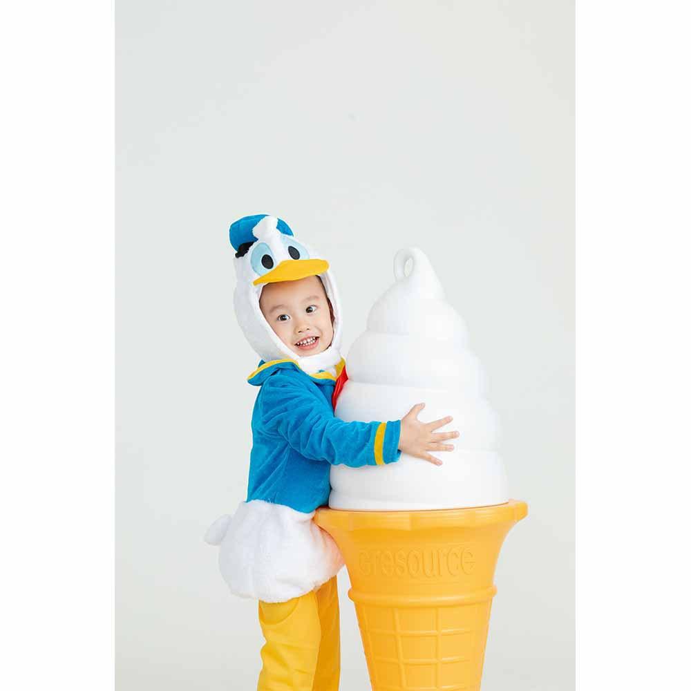 Anime-themed costumes and Children’s Day party props