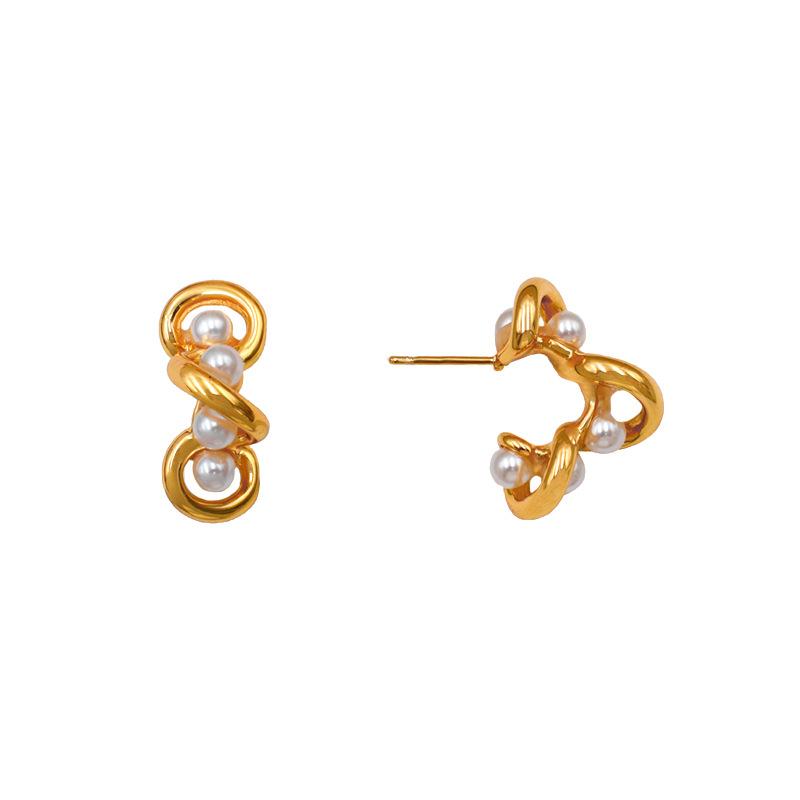Fashion Light Luxury Irregular Titanium Steel 18K Winding Pearl C-Shaped Earrings Retro High-End Versatile Earrings