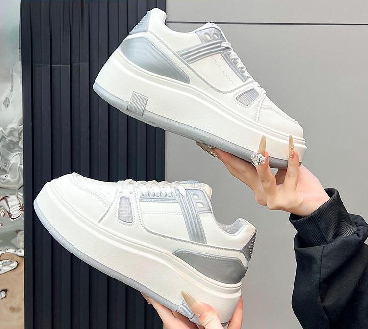 2025 Summer New Women's Slim Fit Platform Chunky Dad Shoes College Style Thick Sole Heightening Sporty Sneakers