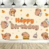 Sfondo di Buon Compleanno con Capibara Carino – Decorazione Animale Cartone Animato per Festa dei Bambini, Perfetto Sfondo Fotografico-Arazzo