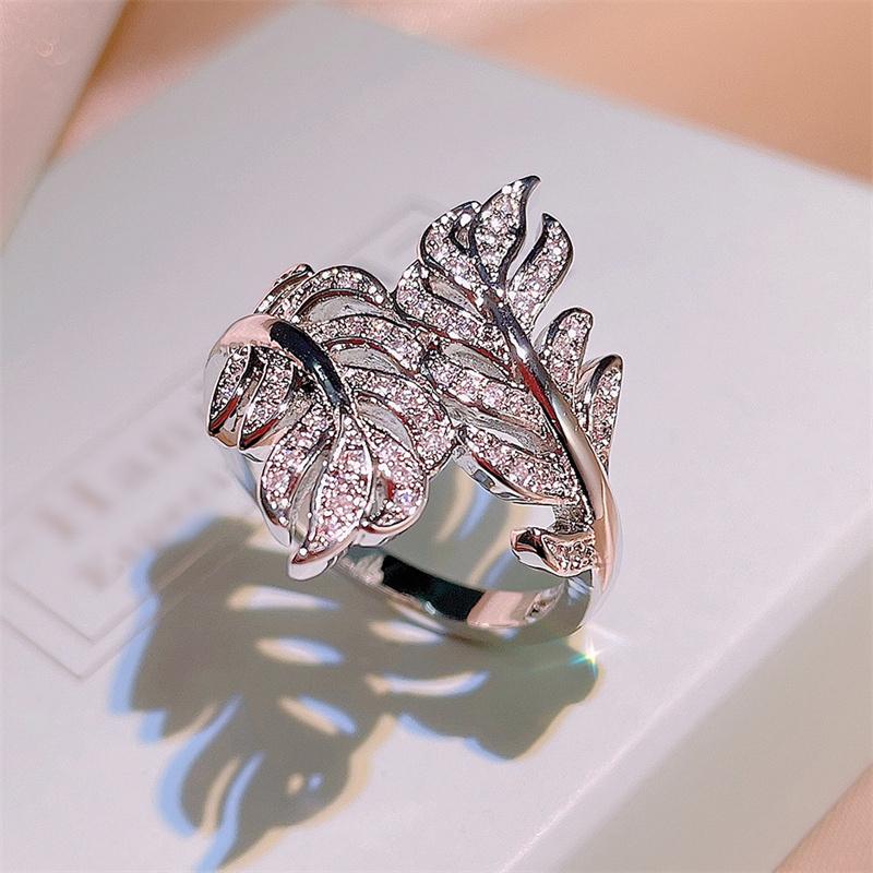 Huitan Fashion Fresh Style Leaves Finger Ring for Women Silver Plated Crystal Cubic Zirconia Ring Wedding Ceremony Party Jewelry