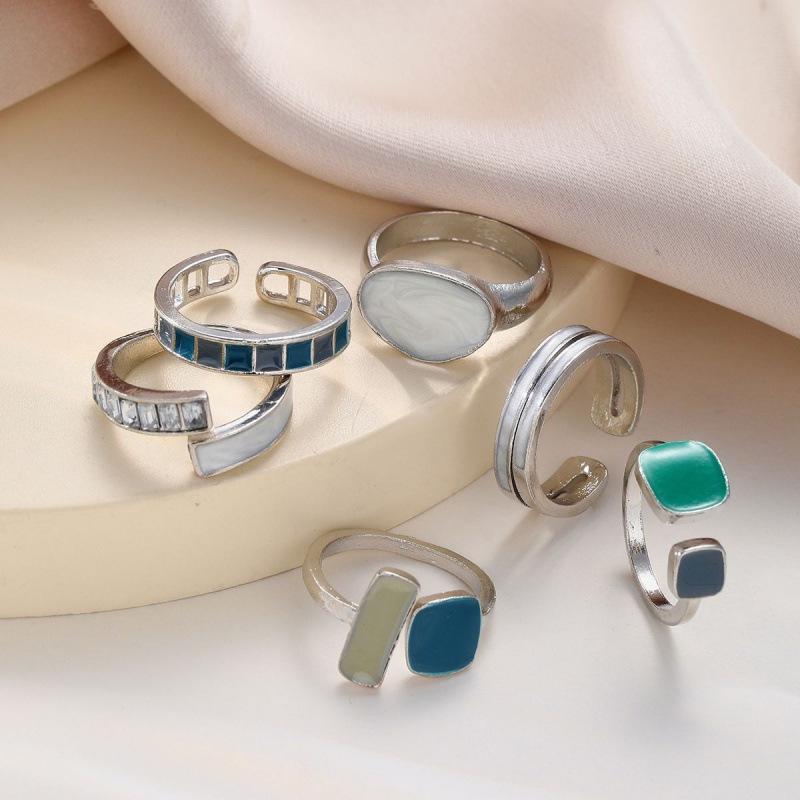 Retro Geometric Enamel Ring with Zircon, European & American Style, Open Design for Trendy Index Finger