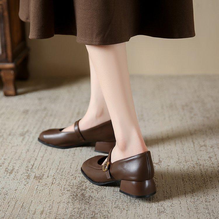 

Французские туфли-лодочки с открытым верхом женские 2024 ранняя осень новые толстый каблук квадратный носок с юбкой туфли на высоком каблуке Мэри Джейн 35 коричневый