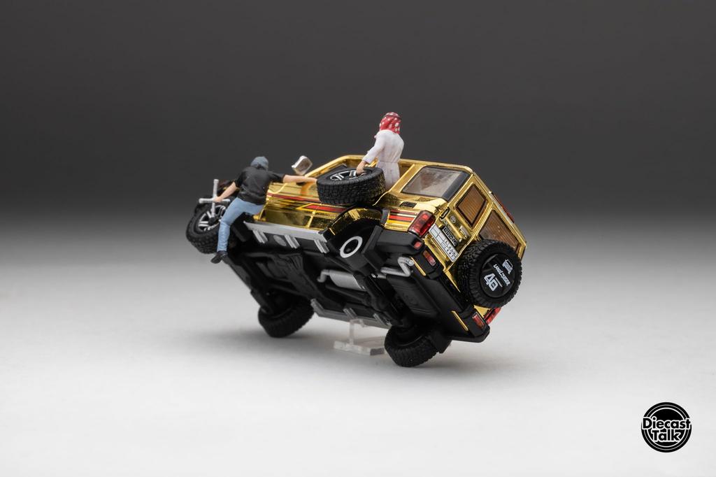 FREESTYLE GCD Scale Toyota Land Cruiser 70 Arab Spec Gold Edition DiecastTalk Custom Finished Model DTGSPC8 1/64