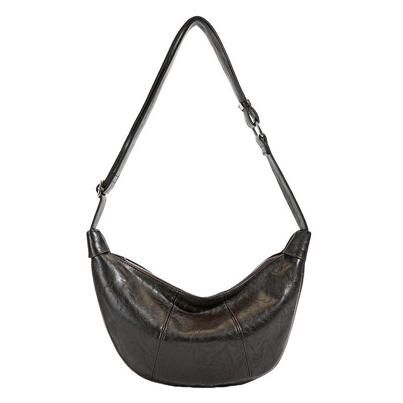 Large capacity bag women's new casual versatile shoulder messenger bag niche fashion commuter dumpling bag