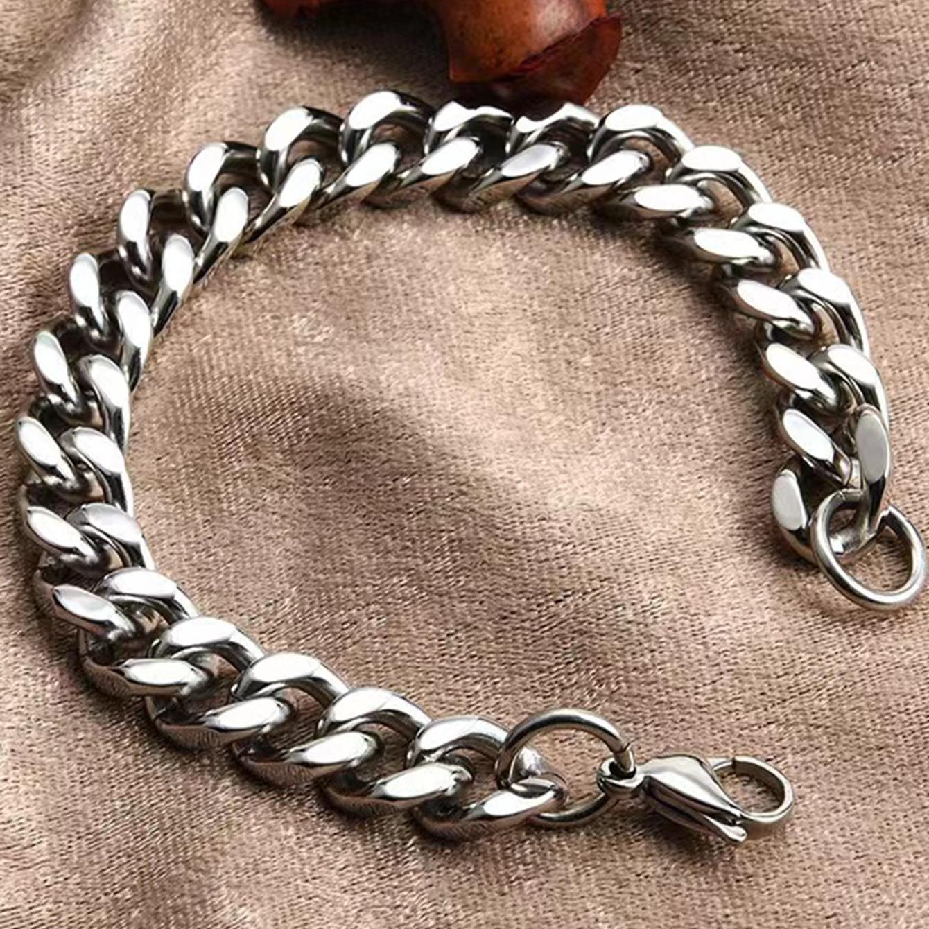 

A Men s Chain Bracelet, Simple Thick Chain Suitable for Everyday Business and Casual Wear, Men s Jewelry, Couple s Bracelet