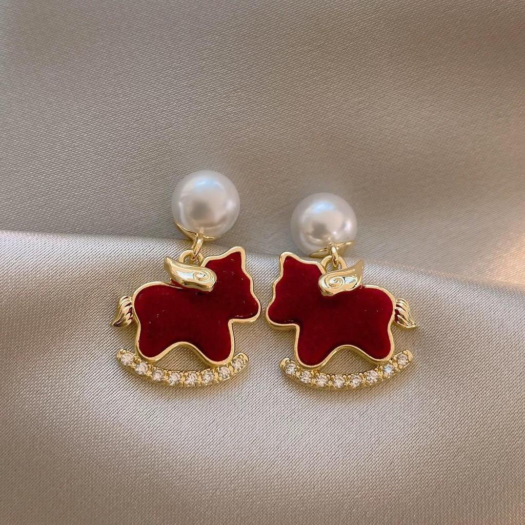 Luxury Silver Diamond-Inlaid Red Flower Pearl Stud Earrings: Elegant Design with a Fashionable Flair