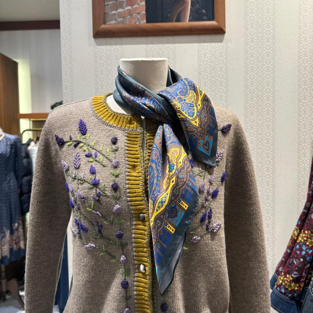 Vicolique Silk Print Scarf B234AM3040