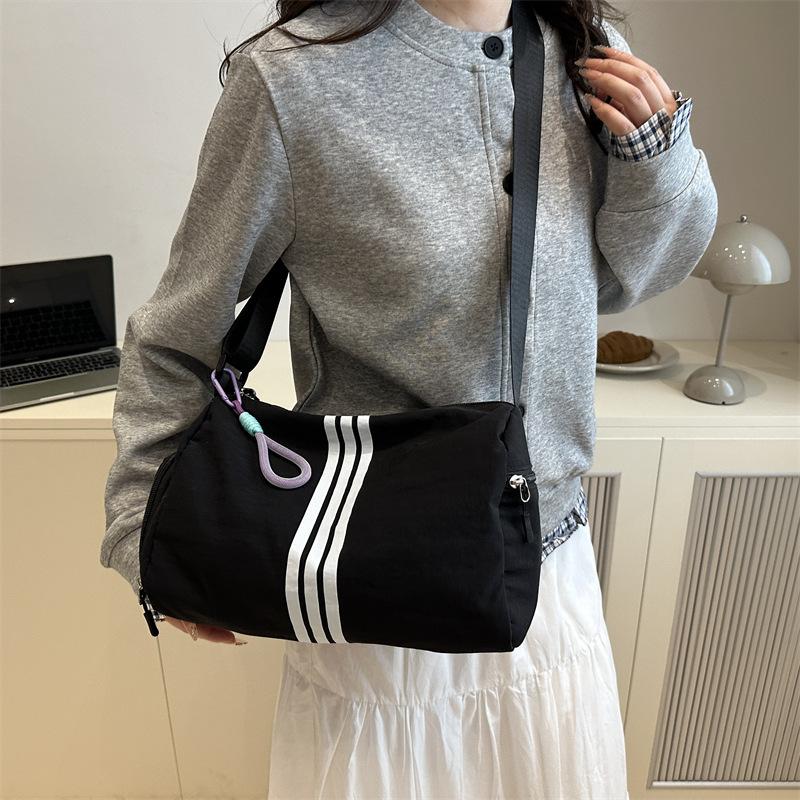 Ins Trendy Toast Casual Messenger Bag Sports Fashion Short Trip Pillow Bag Lightweight Striped Shoulder Bag
