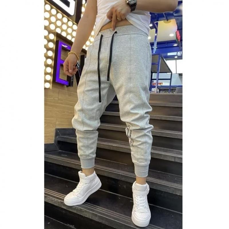 Schwarze Slim-Fit-Jogginghose mit Kordelzug für Herren – trendige Freizeitkleidung für Frühling/Herbst