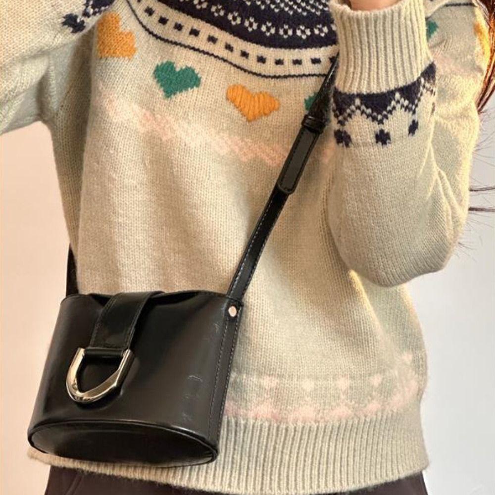 Korean Style Flap Crossbody Bags Fashion Design Versatile Saddle Bag Retro Bucket Bag  Outdoor