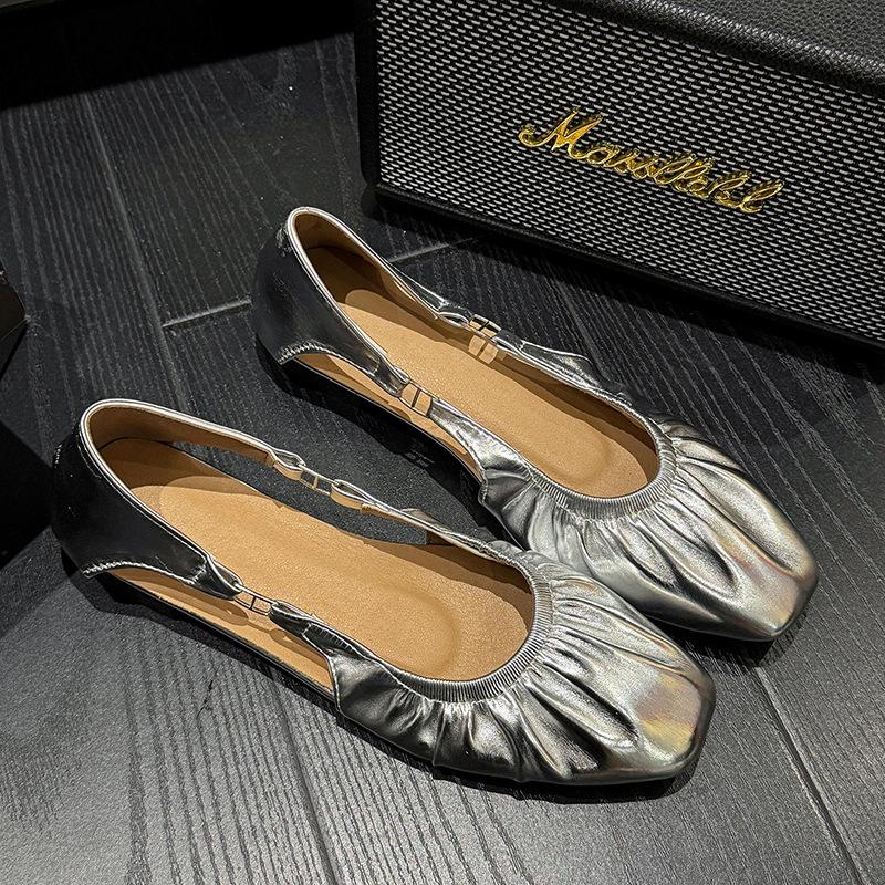 Shallow mouth niche ladyshoes women's new pleated square head single shoes women's summer wear versatile flat-soled grandma shoes women