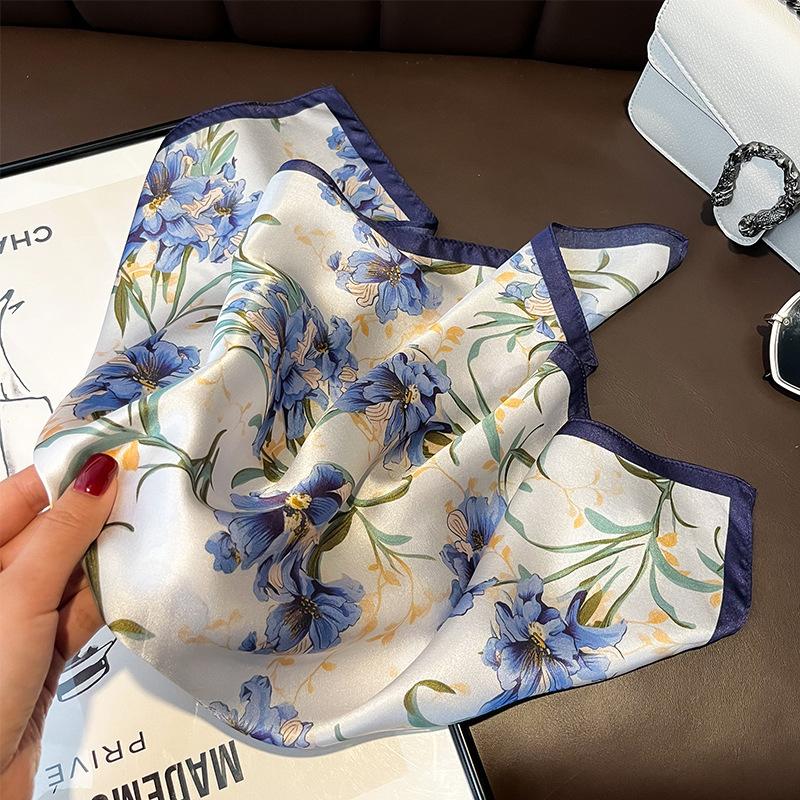 Silk scarf small square scarf women's spring and summer silrean thin versatile mulberry silk sunscreen decorative scarf Internet celebrity small scarf