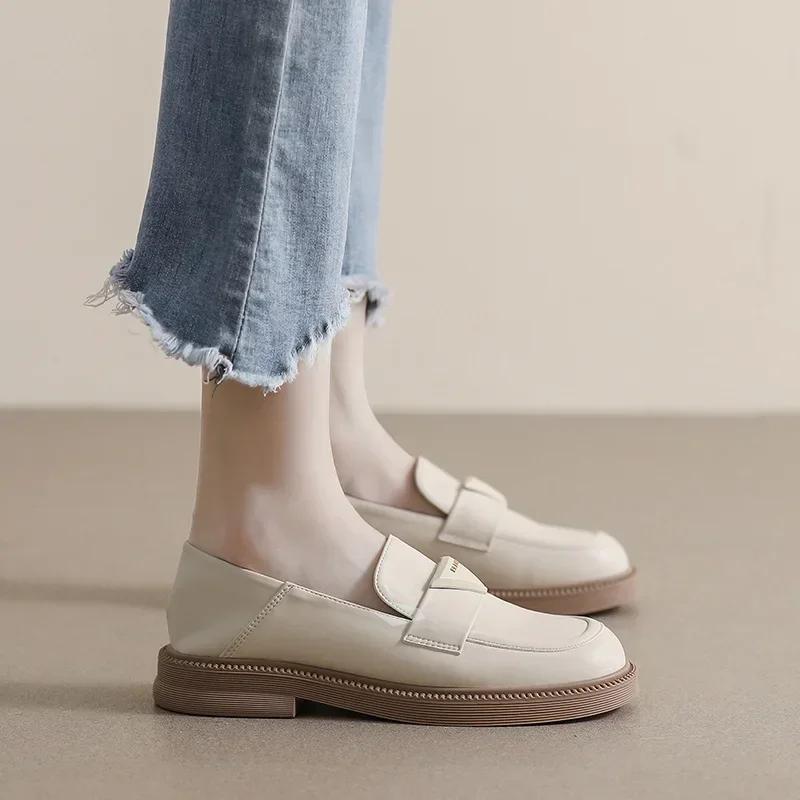 Spring New Women'S Leather Shoes Mid Heel Loafers British Style Black Casual Shoes Banquet And Office Wear Fashion Design