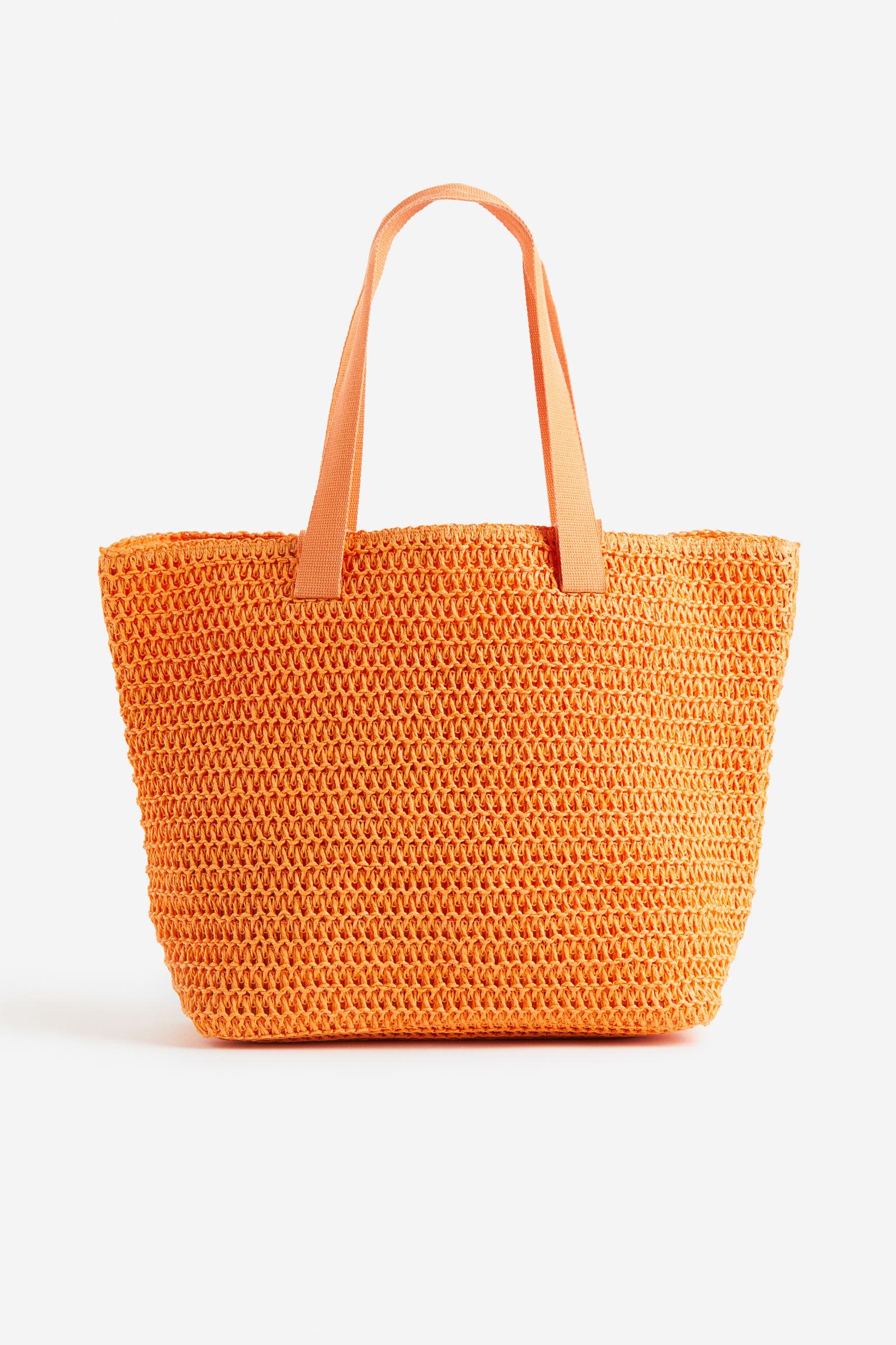 

Straw weekend bag