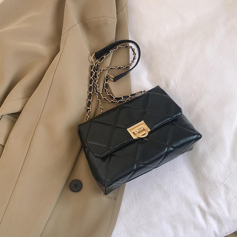 Elegant Casual Single Shoulder Small Square Bag 2024 New Simple Chain This Year Popular Solid Color Small Bag Female