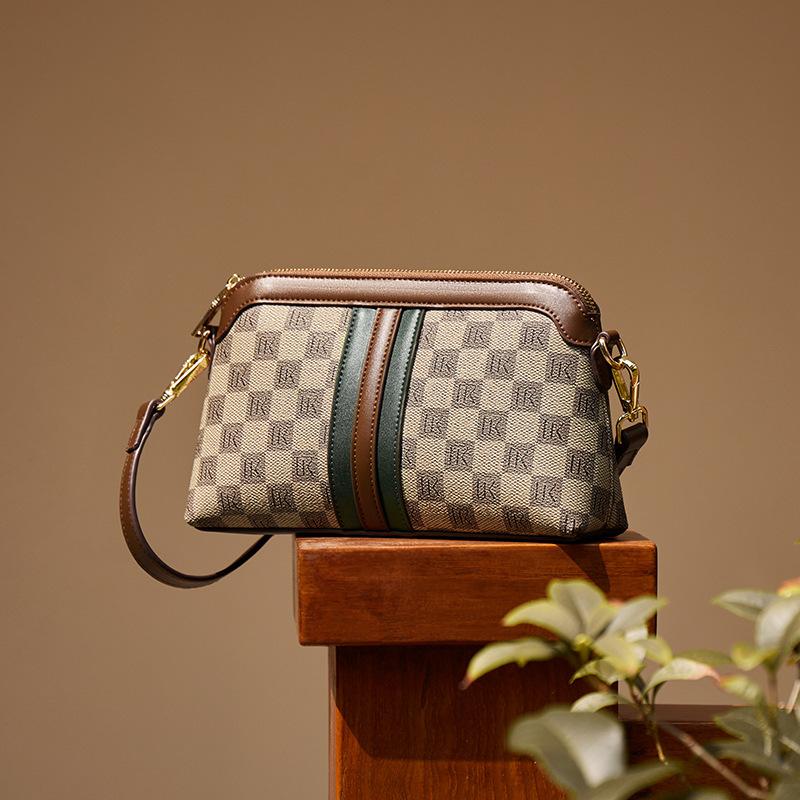 

2025 New Retro Women s Bag Fashion Versatile Mom Bag Monogram Print Shoulder Bag Fashion Commuter Crossbody Bag Upper Width23CM*Lower Wid хаки
