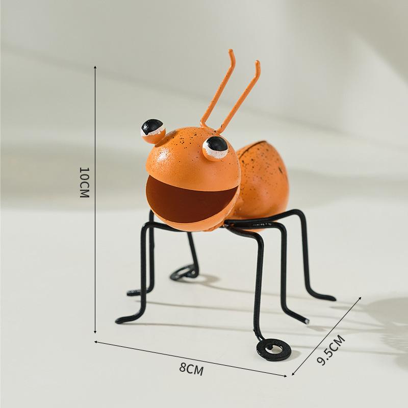 Garden Courtyard Decor: Rustic Animal Ant Figurine Photo Prop Creative Wrought Iron Wall Hanging
