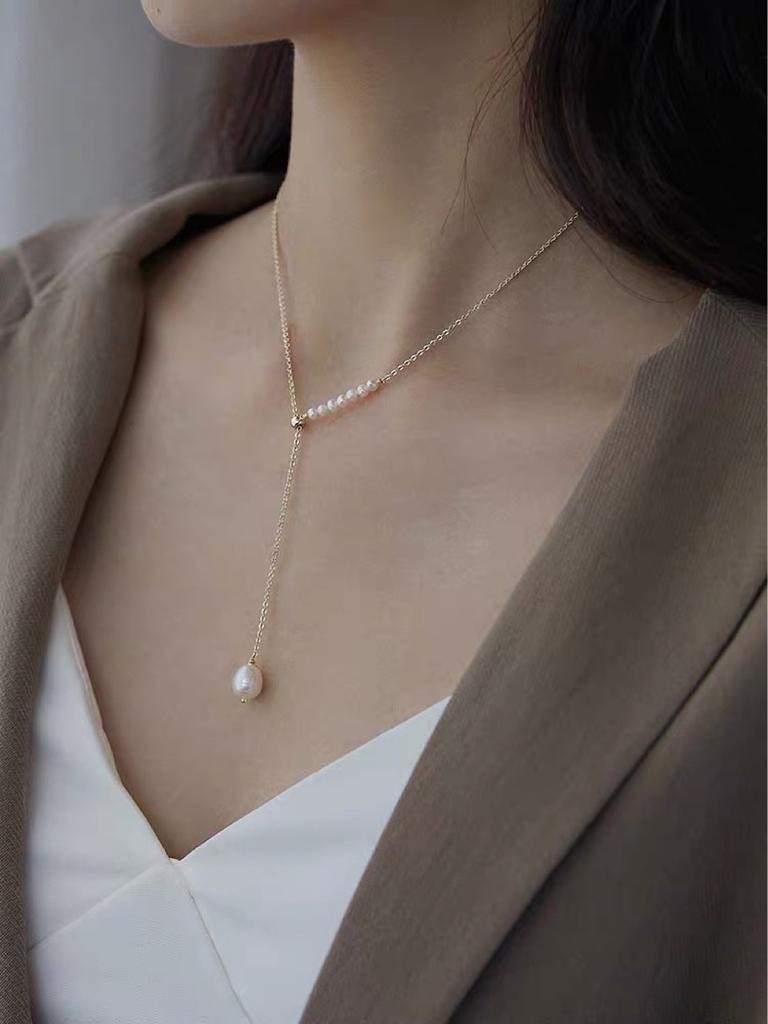 Colier perle naturale femei lanț claviculă lux nișă luminoasă 2024 nou accesorii lanț pulover lanț gât lung reglabil