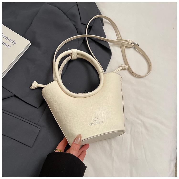 

Популярные маленькие сумки женские новая мода универсальные сумки-мессенджеры летние портативные сумки-ведра