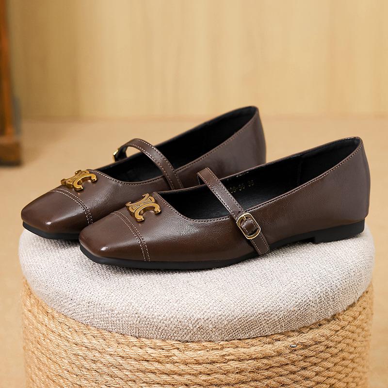 

Huiliya flat bottom Mary Jane black single shoes women s shoes new French versatile gentle small leather shoes women W108-56 40 коричневый