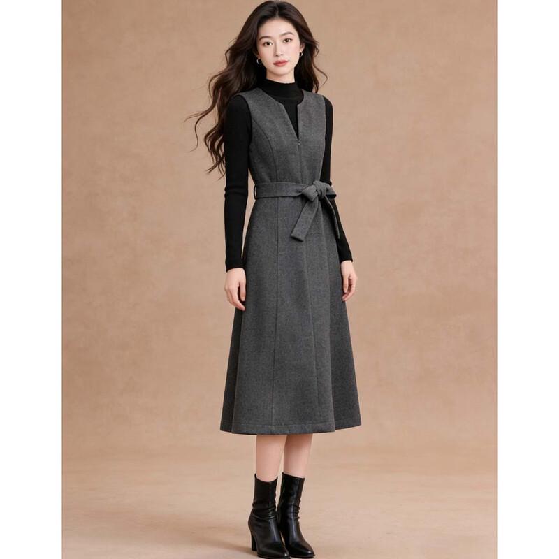 D.F.DEAR 2026 Spring High-Neck Top & Sleeveless V-Neck Dress Two-Piece Set