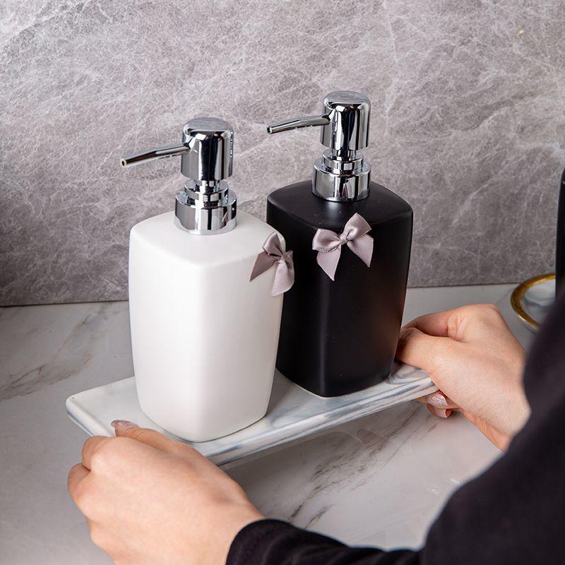 Bathroom Portable Shampoo Empty Bottle Household Compression Soap Dispenser 400ml Ceramic Lotion Bottle Bathroom Accessories