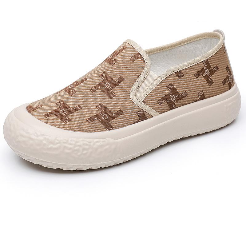 Nové dámské boty jsou všestranné, s měkkou podrážkou, která je prodyšná a lehká při nošení na jedné noze.