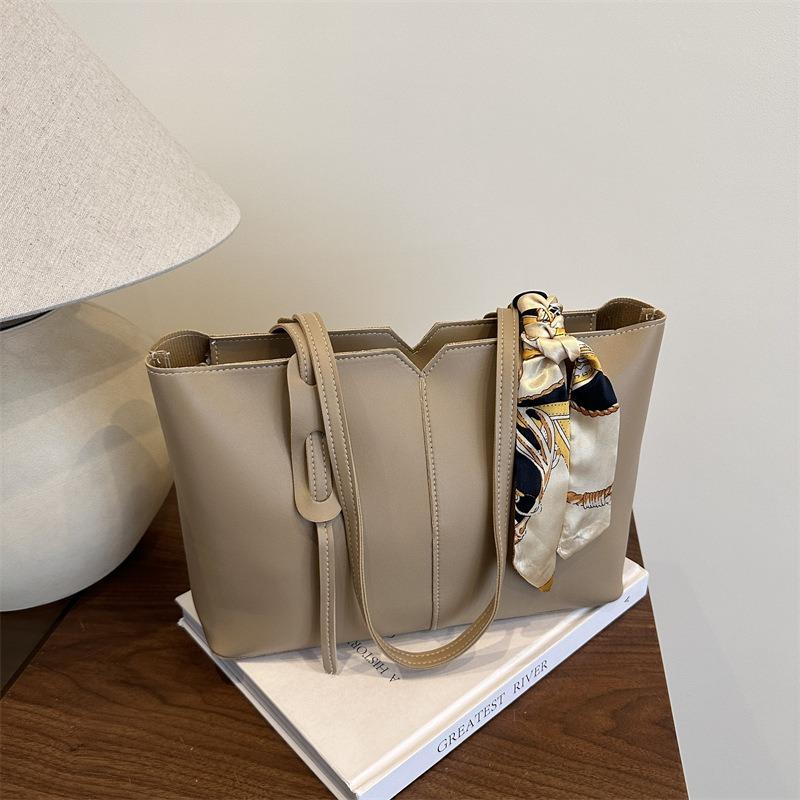 Large capacity bag new trendy niche casual tote bag simple shoulder bag handbag women