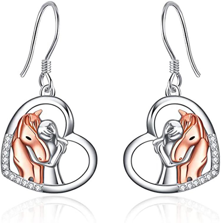 Elegant Heart Shaped Necklace With Unique Horse Design In Stylish Rose Gold Color For All Occasions