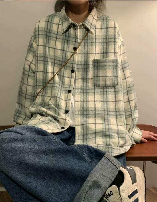 

2025 New Women s Hong Kong Style Retro Plaid Shirt - Loose, Long-Sleeved Korean Casual Jacket L зелёный