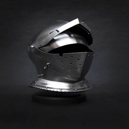 Medieval Close Helmet  Handmade 16th Century Knight Armor Replica  Wearable Steel Helmet for LARP, Cosplay  Display