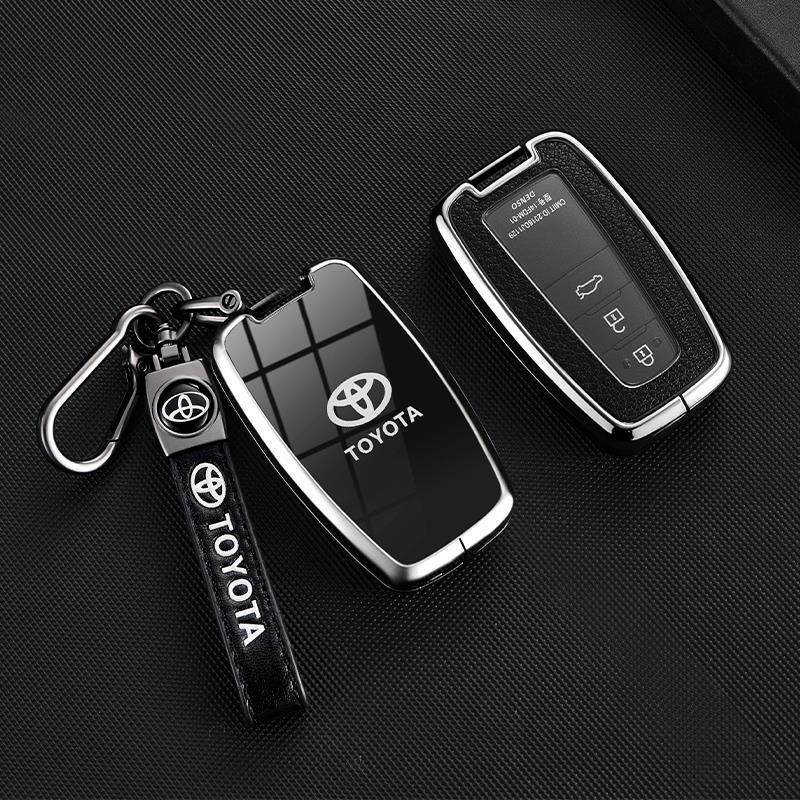 Applicable for Toyota Land Cruiser Keycase GXR Land Cruiser 4000 High-End LC300 Remote Control Bag Cover Buckle for Men