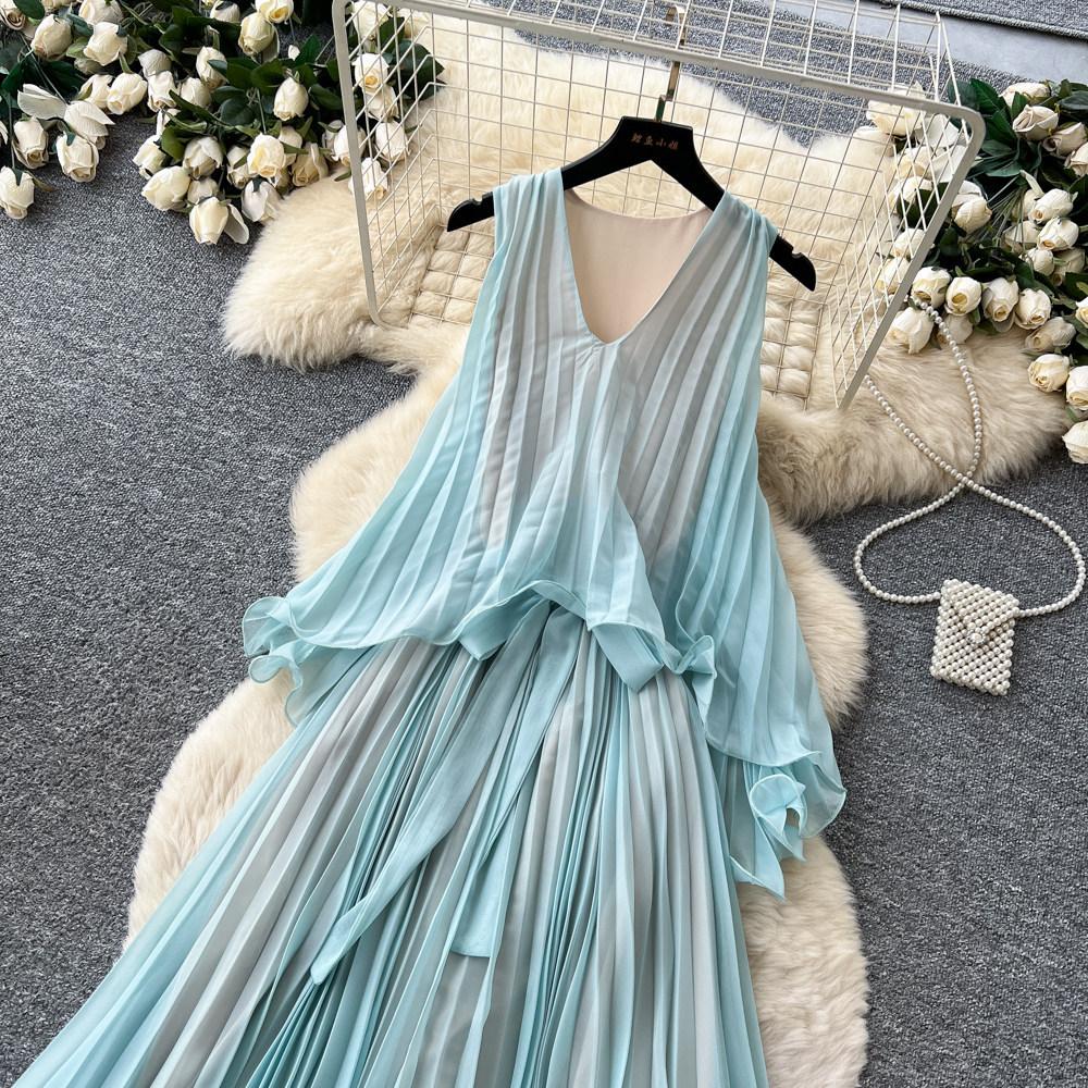 High-end vacation style sleeveless neck dress women's summer mint green lotus leaf edge pleated temperament long dress