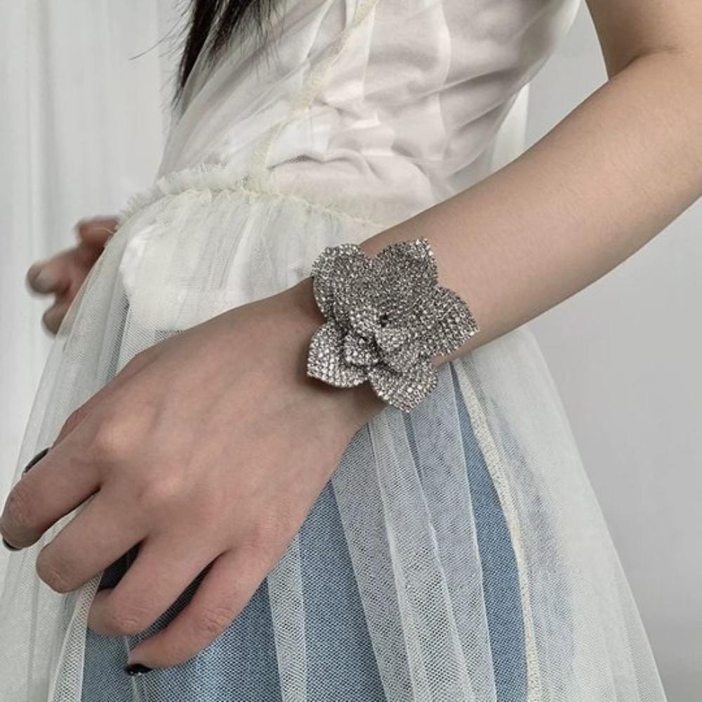 Bling Rhinestone Arm Cuff Bracelets Zinc Zinc Alloy Flower Upper Arm Bangle Flower Armband Arm Chain  Girls
