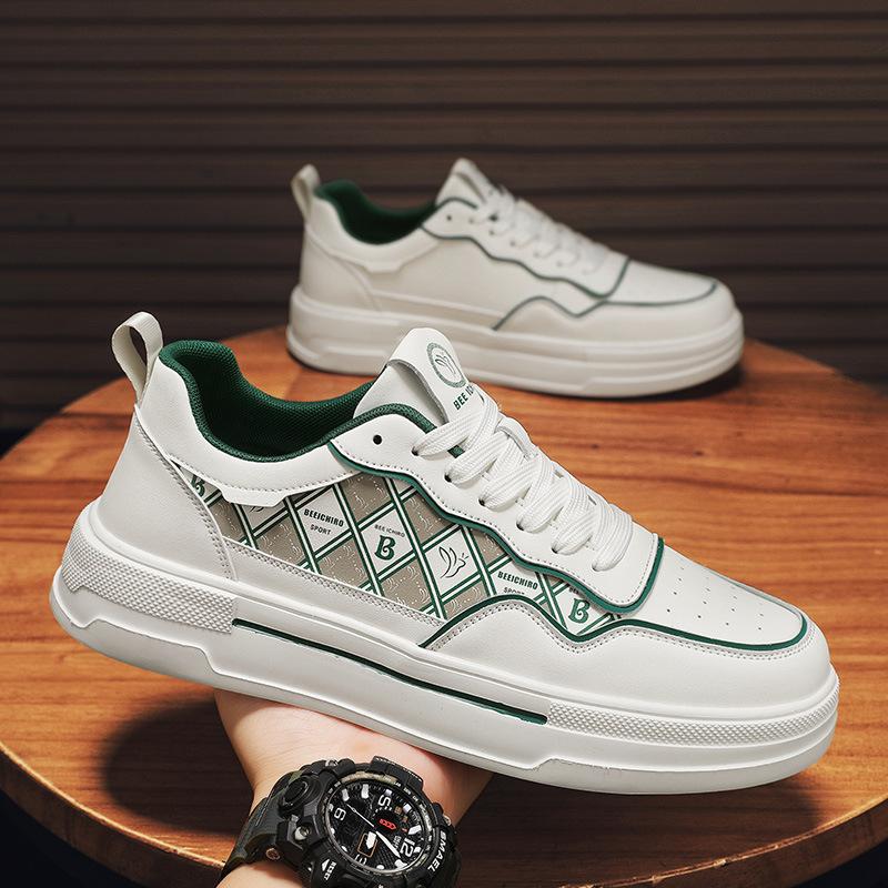 New Shoes for Men Leather Casual Shoes Trend Checked Flat Skateboard Shoes Youth Cool Lace-up Sneaker