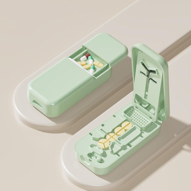 

Newest Portable Pill Cutter Storage Box Versatile Drug Tablet Medicine Dustproof Divider Organizer Crusher Quartering Pill Care зелений