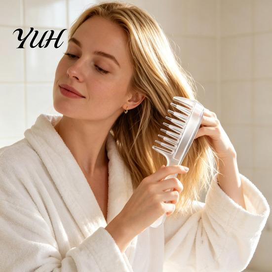 Scalp Health Massager Hair Oil Applicator Comb, Refillable Applicator, Leak Proof Comb Dispenser, Massaging for Men Women Care