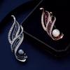 The Orchid Brooch for Women Is Exquisite and Unique. It Features A Leaf Corsage with A Niche Design and A Pearl Brooch