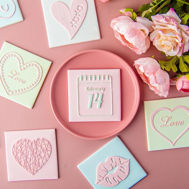 Love Heart Cutting Suit Acrylic Cookie Mold Biscuit Cutter Molds Hearts Shape Embossed Handmade Bakeware Tool for Valentines Day