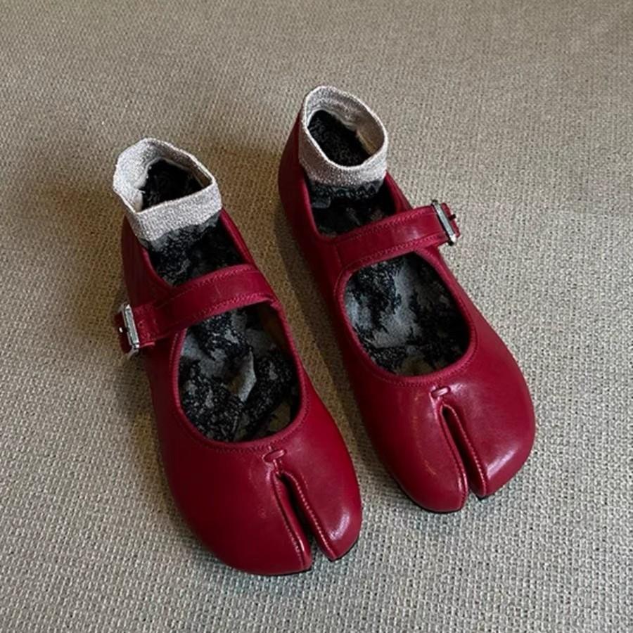 

Новая кожа красные нишевые туфли Мэри Джейн с раздвоенным носком и бабушкиным каблуком женские на плоской подошве 40 красный