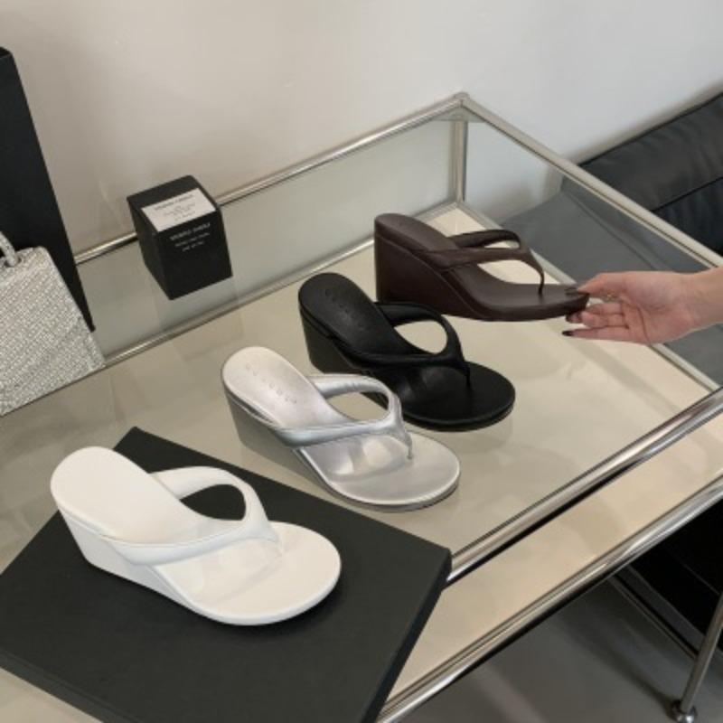 Round head casual fashion high heels sandals small pinch feet women thick-soled wedge heel flip-flops