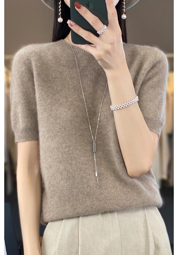 2024 Autumn/Winter Women's 100% Wool Round Neck Knit Top - Solid Color, Short Sleeve, Versatile Design
