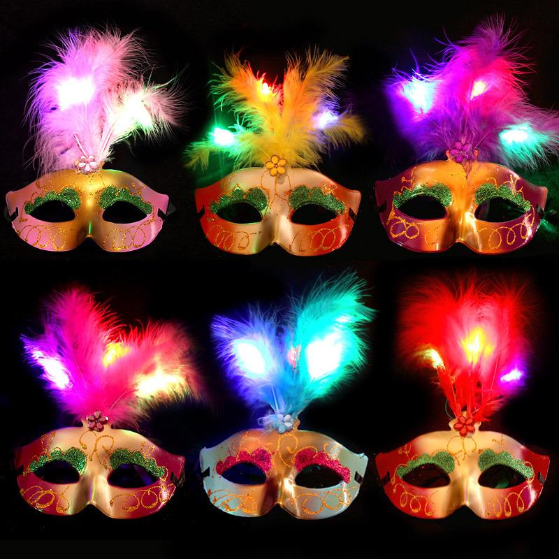 Masques Plume Lumineux, Masques de Fête de Bar, Lot de 6 One size fits all adults rouge