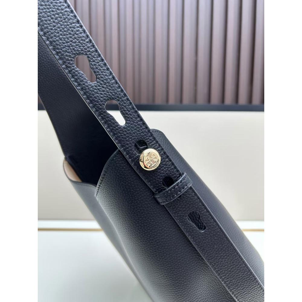 The first layer of cowhide popular soft leather bag, women's 2025 new fashionable and simple bucket bag versatile ins shoulder handbag