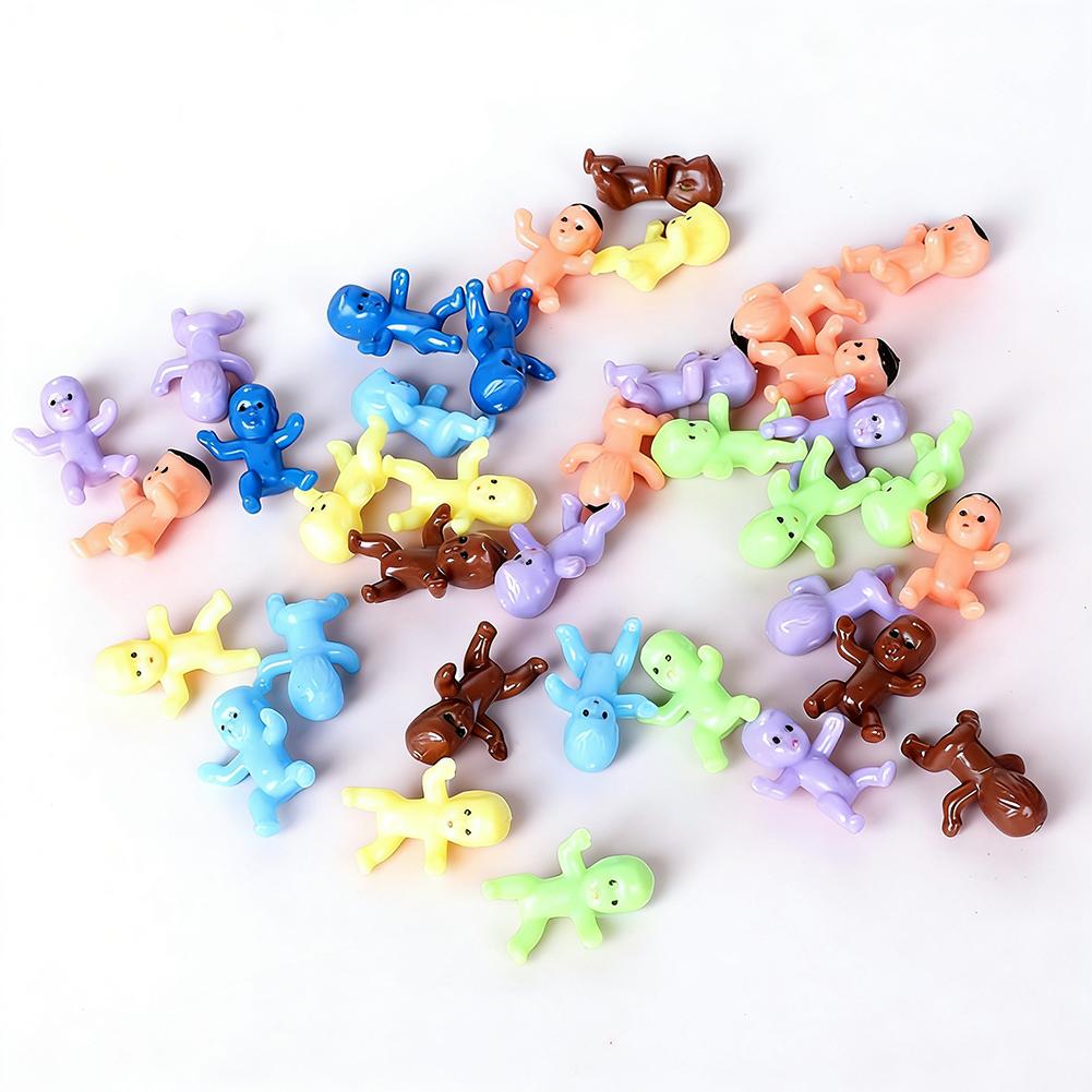 30 STUKS Koningscake Baby's Miniatuur Beeldjes Plastic Mardi Gras Decoraties voor Babyborrels Gender Reveal Feest Bedankjes