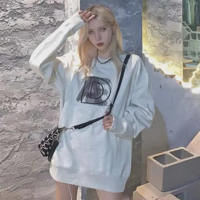 ADER Korea Trendy Double Shadow Embroidered Sweatshirt for Couples – Autumn/Winter Edition